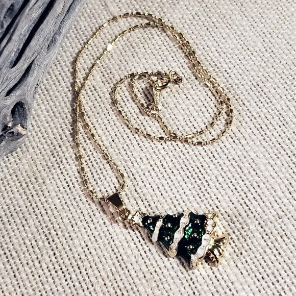 Christmas Tree Green White Gold Enamel Holiday Pendant Necklace - Picture 3 of 6